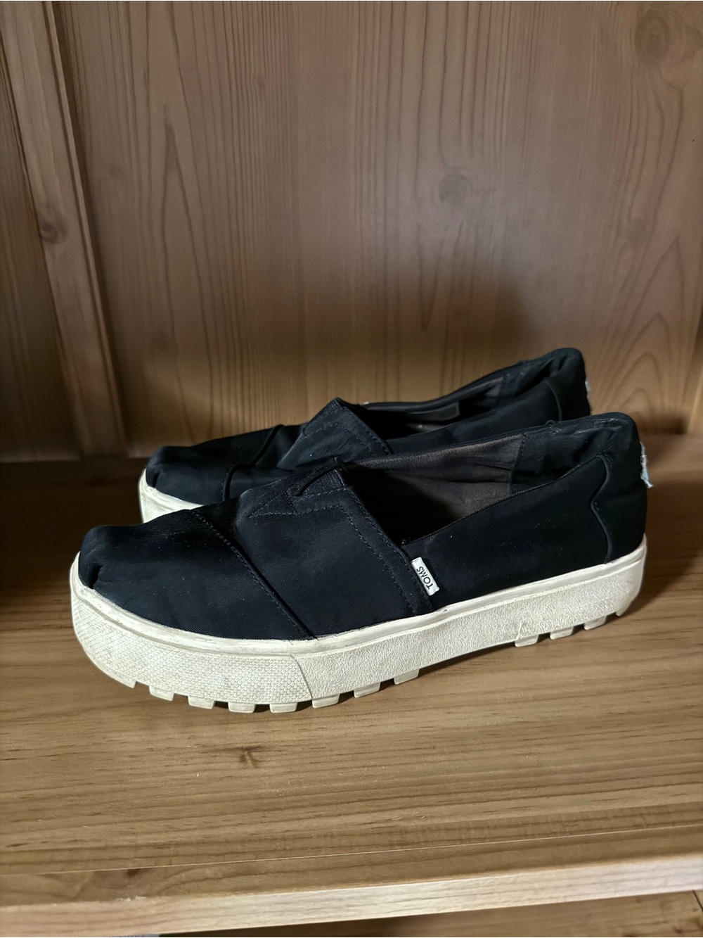 TOMS Platform Slip On Shoes Size 6